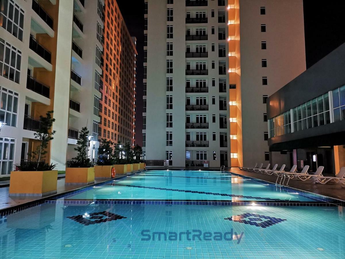Residences At Daya By Sr Home Джохор-Бару Экстерьер фото