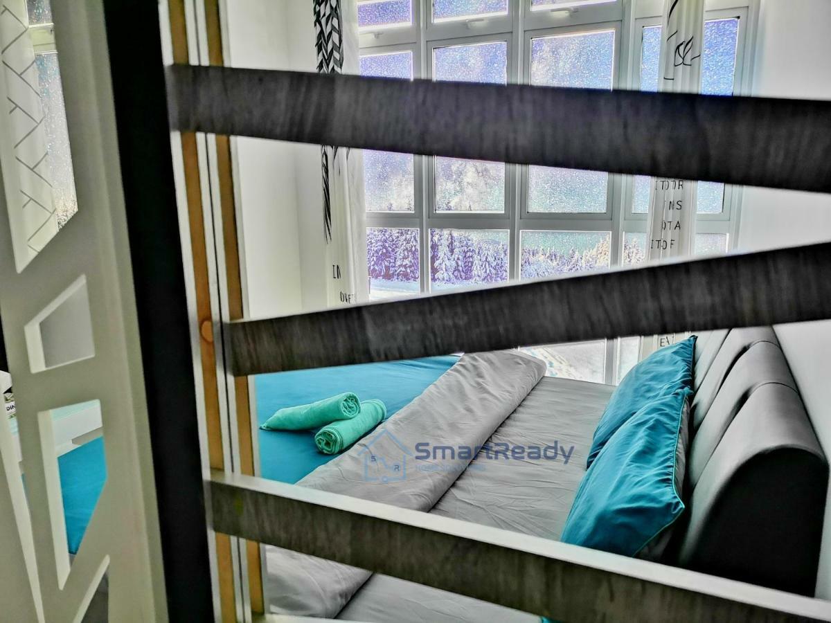 Residences At Daya By Sr Home Джохор-Бару Экстерьер фото