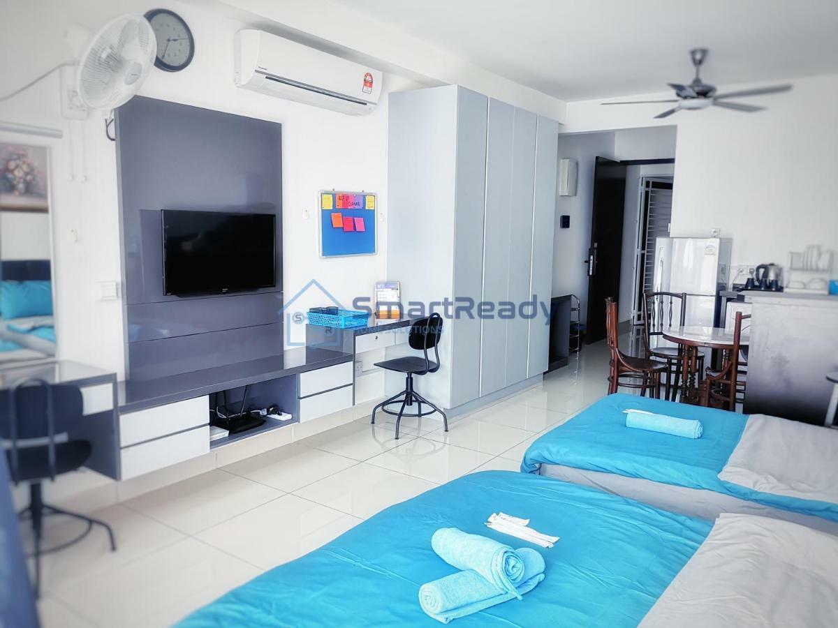 Residences At Daya By Sr Home Джохор-Бару Экстерьер фото