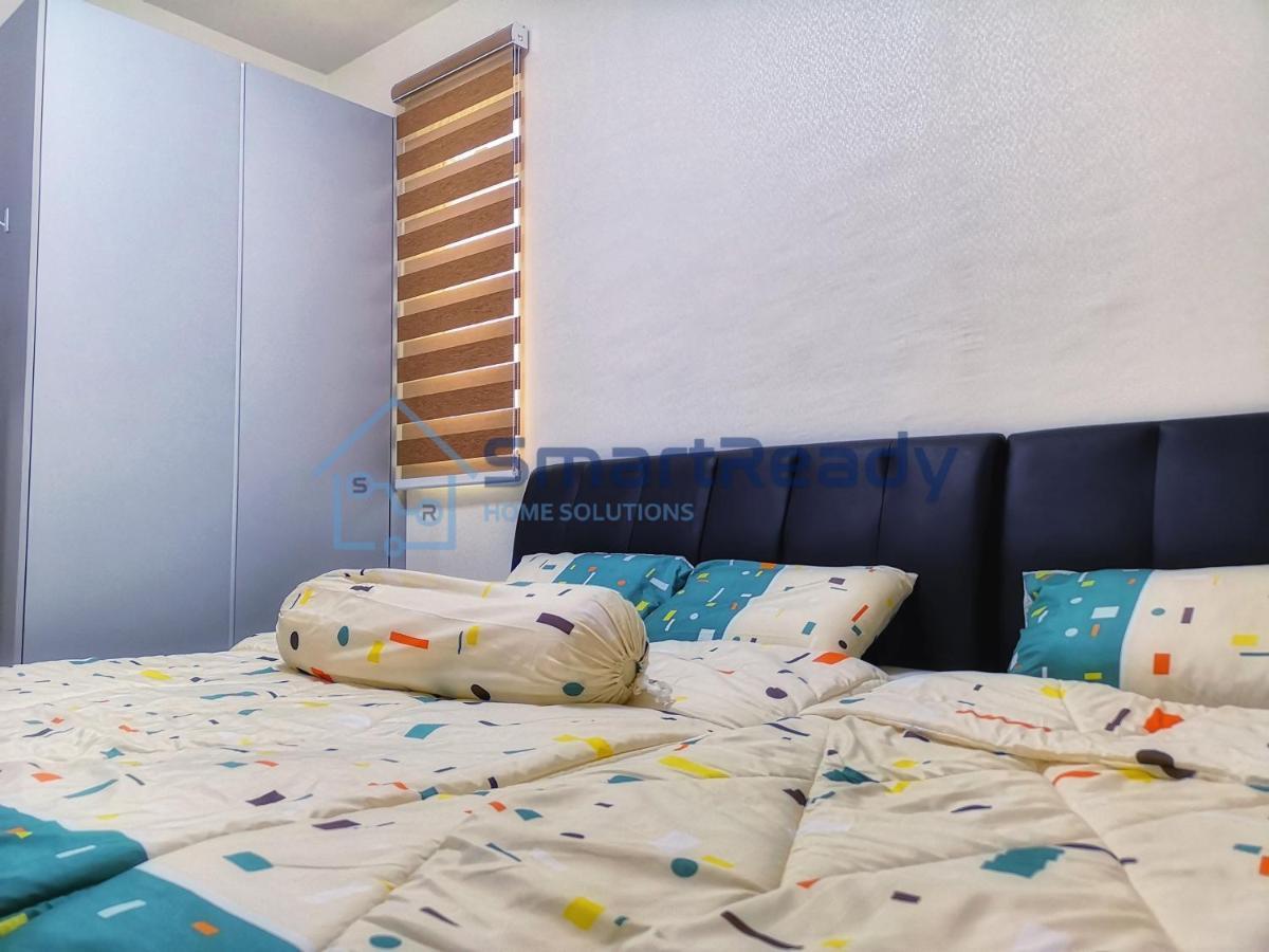 Residences At Daya By Sr Home Джохор-Бару Экстерьер фото