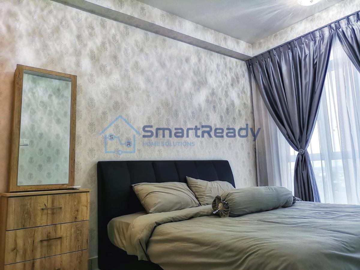 Residences At Daya By Sr Home Джохор-Бару Экстерьер фото